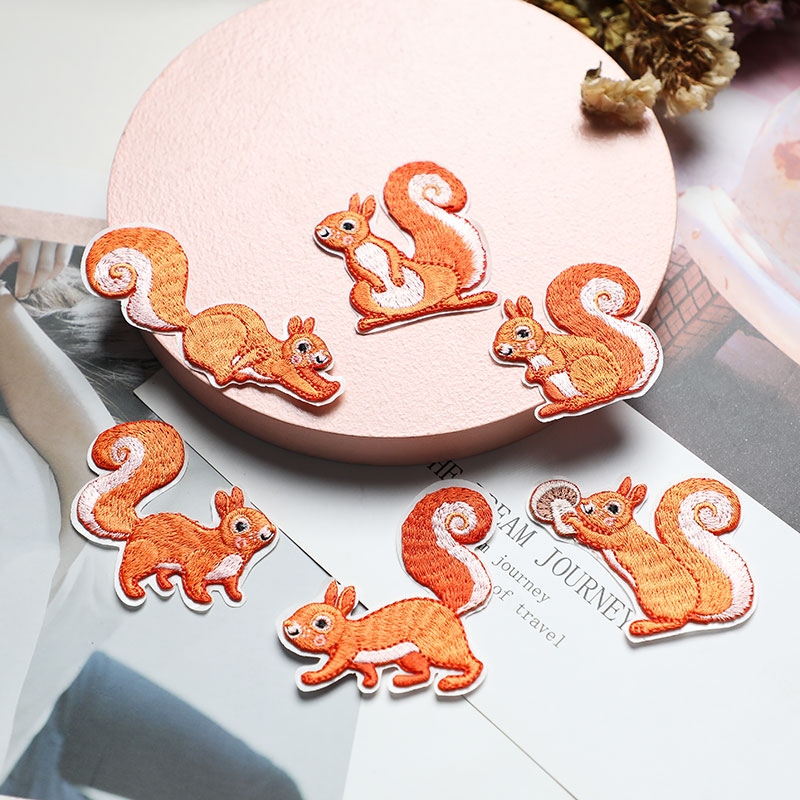 Streetwear Brand Stickers - AHYONNIEX 1 قطعة مطرزة بقع السنجاب