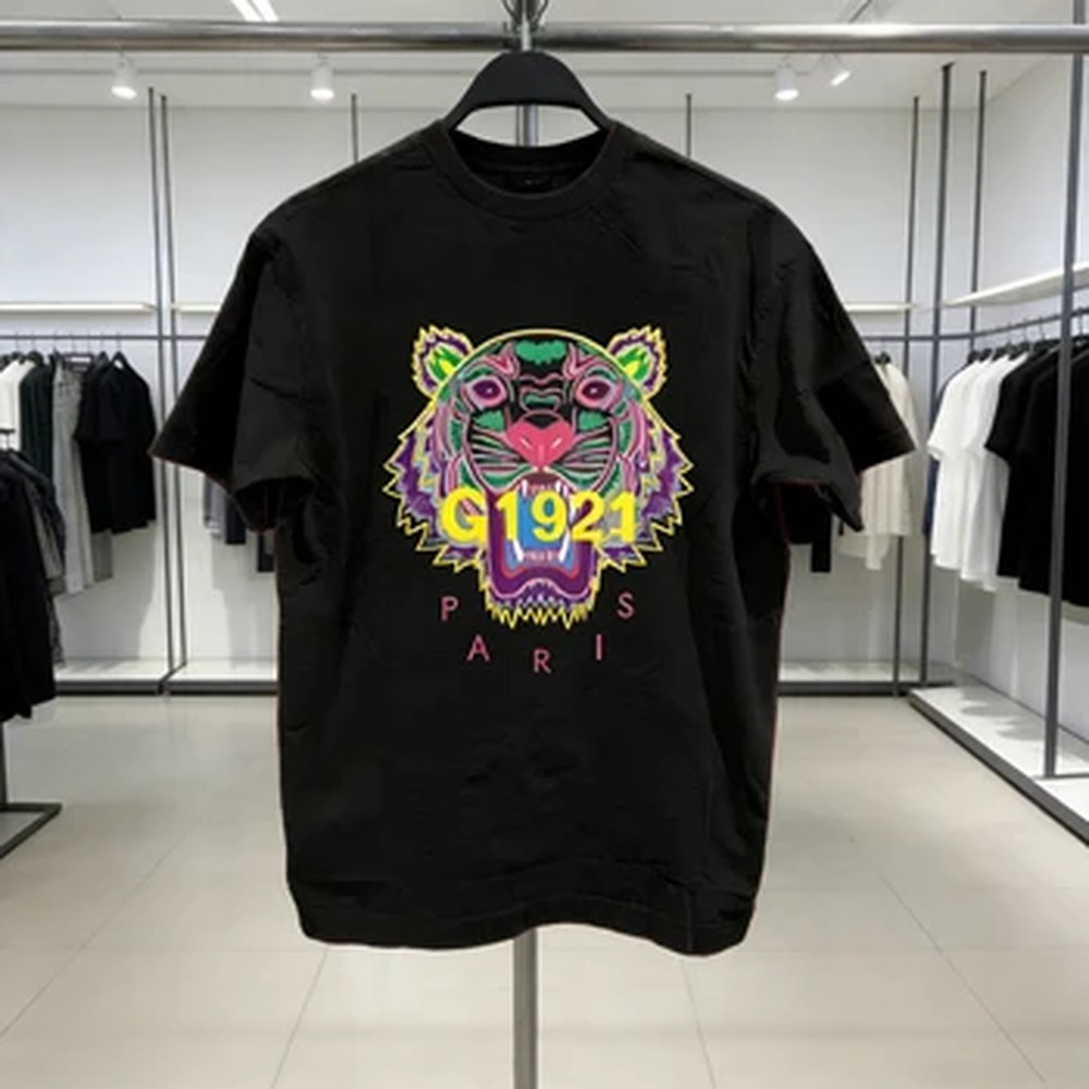 تي شيرت بطباعة رأس الأسد 2026  - مراجعة Streetwear Brand Shirts وسعره